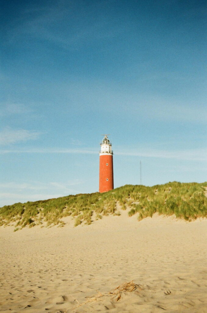 Rode vuurtoren op Texel